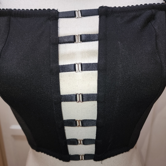 Victoria Secret Women's Unlined Open-Front Black Bralette NWT - Picture 4 of 11